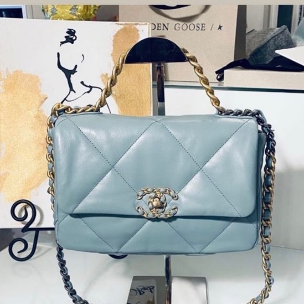 💔SOLD💔Chanel 19 Bag (Smallest Size)